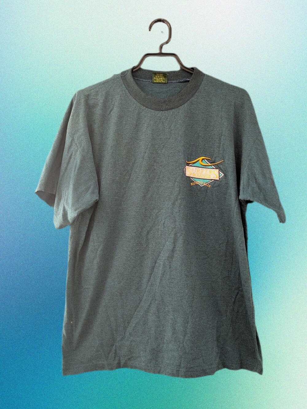 Vintage 90s Green-Gray Surf Australia Graphic T-Shirt Size Large